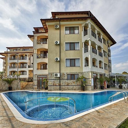 Toma'S Residence - Front Beach Zarewo Exterior foto